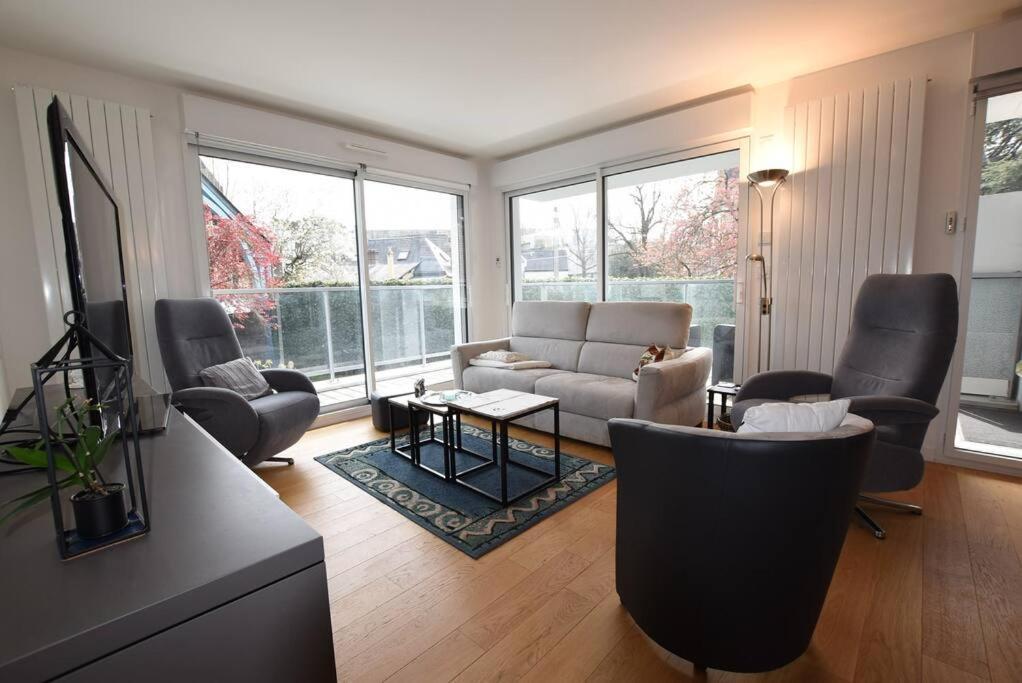 La Terrasse, 4 Personnes, Terrasse, Garage Appartement *