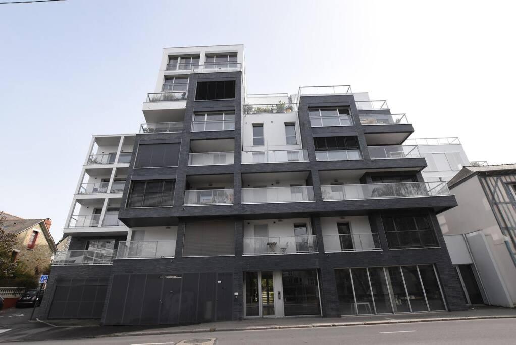 Appartement La Terrasse, 4 Personnes, Terrasse, Garage Rennes